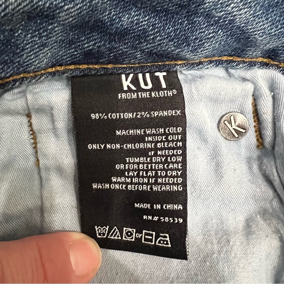 Kut from the Kloth Catherine Boyfriend Jeans Size 8 Womens Distressed Stretch - Picture 8 of 12